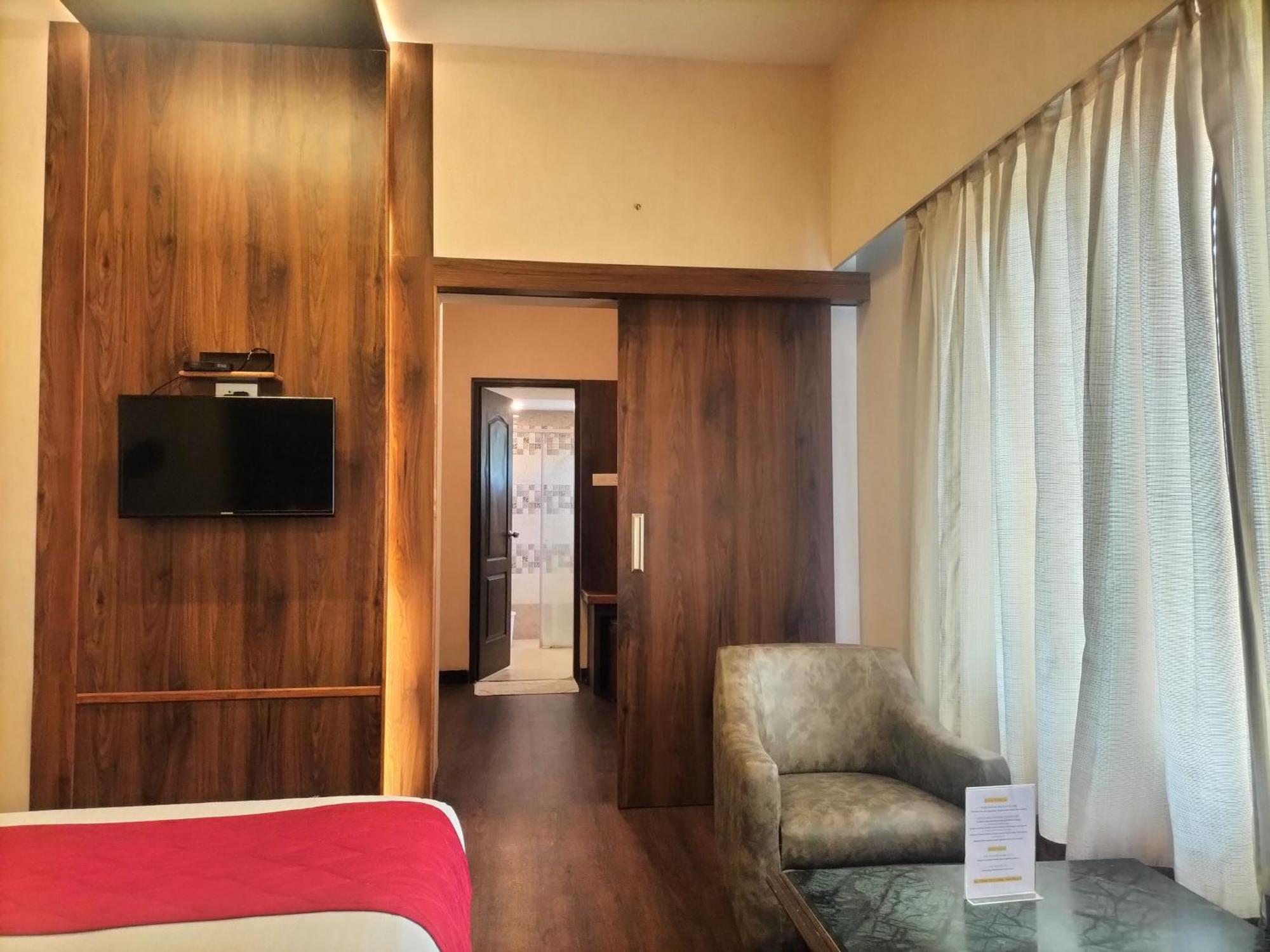 Zip By Spree Hotels Surabi International Vellore Ngoại thất bức ảnh