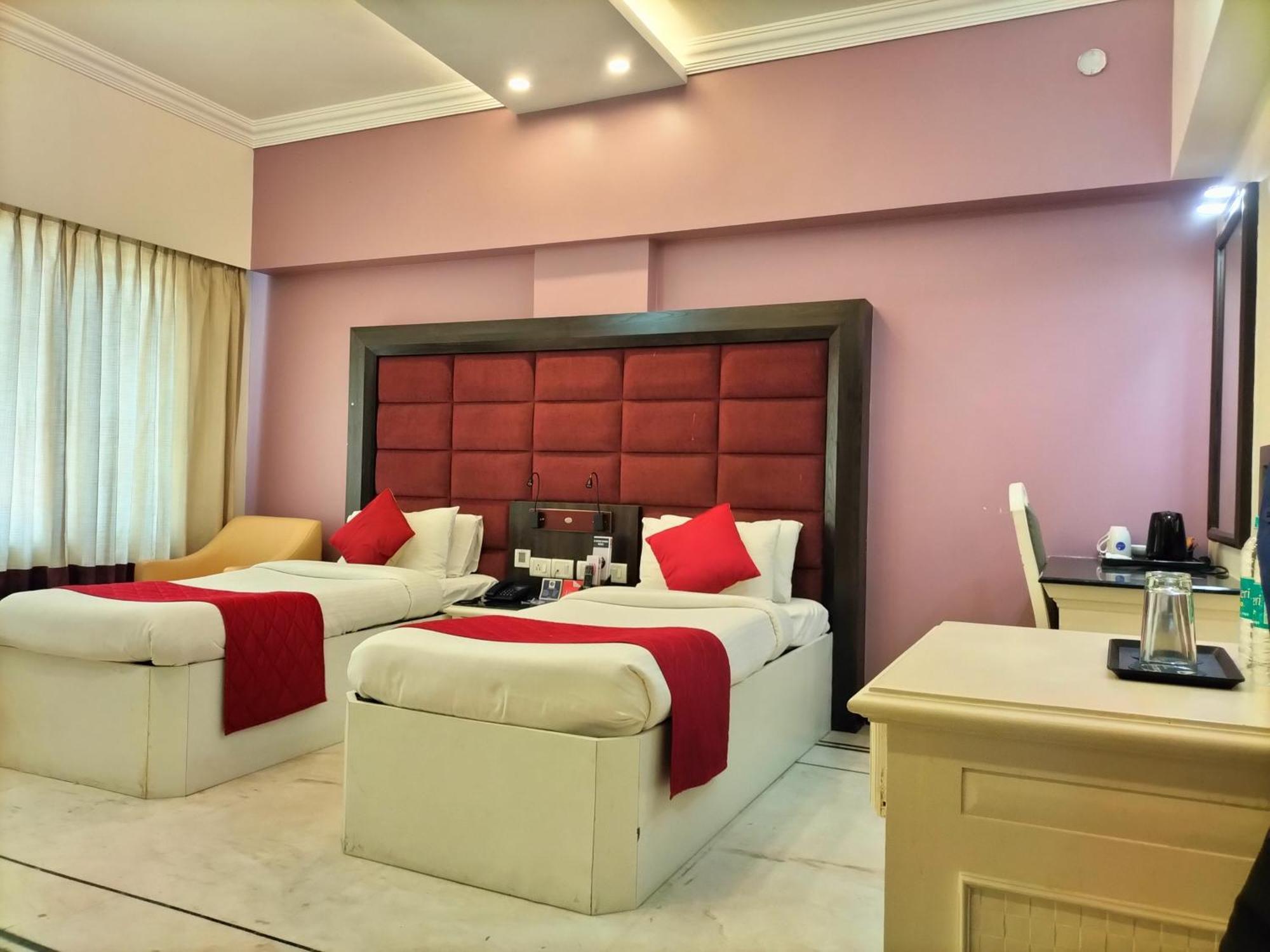 Zip By Spree Hotels Surabi International Vellore Ngoại thất bức ảnh