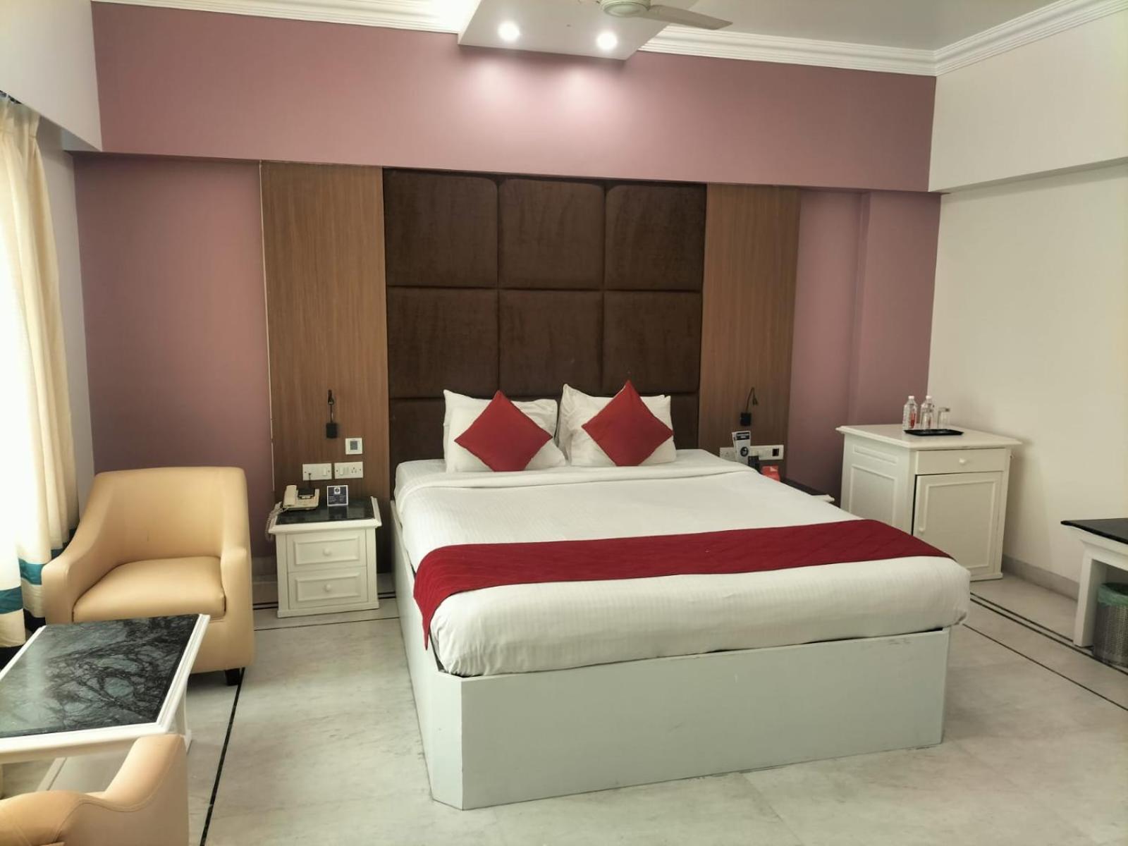 Zip By Spree Hotels Surabi International Vellore Ngoại thất bức ảnh